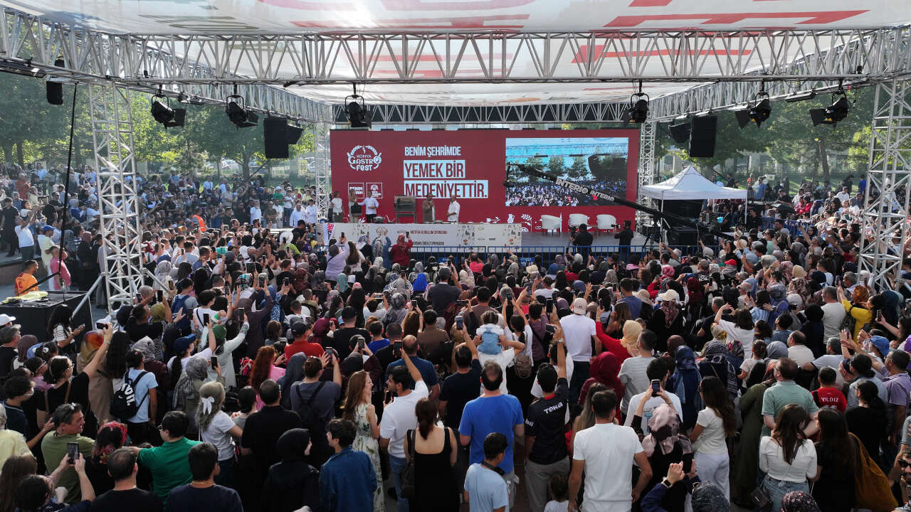 Konya GastroFest’e büyük ilgi! Yüz binlerce kişi lezzet şölenine akın etti 14